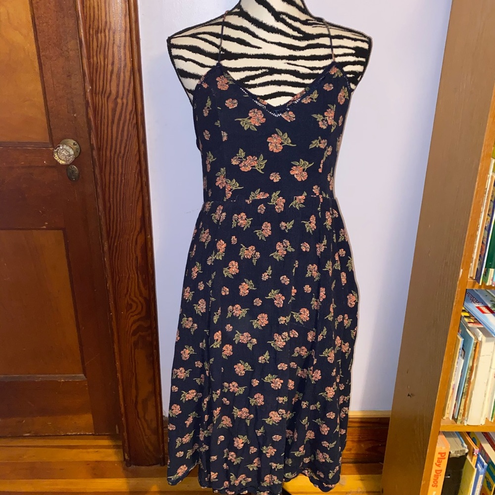 Essue blue floral side zip summer dress size large
